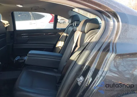 2010 BMW 750Li xDrive z USA, uszkodzony, nr VIN WBAKC8C57ACY68872